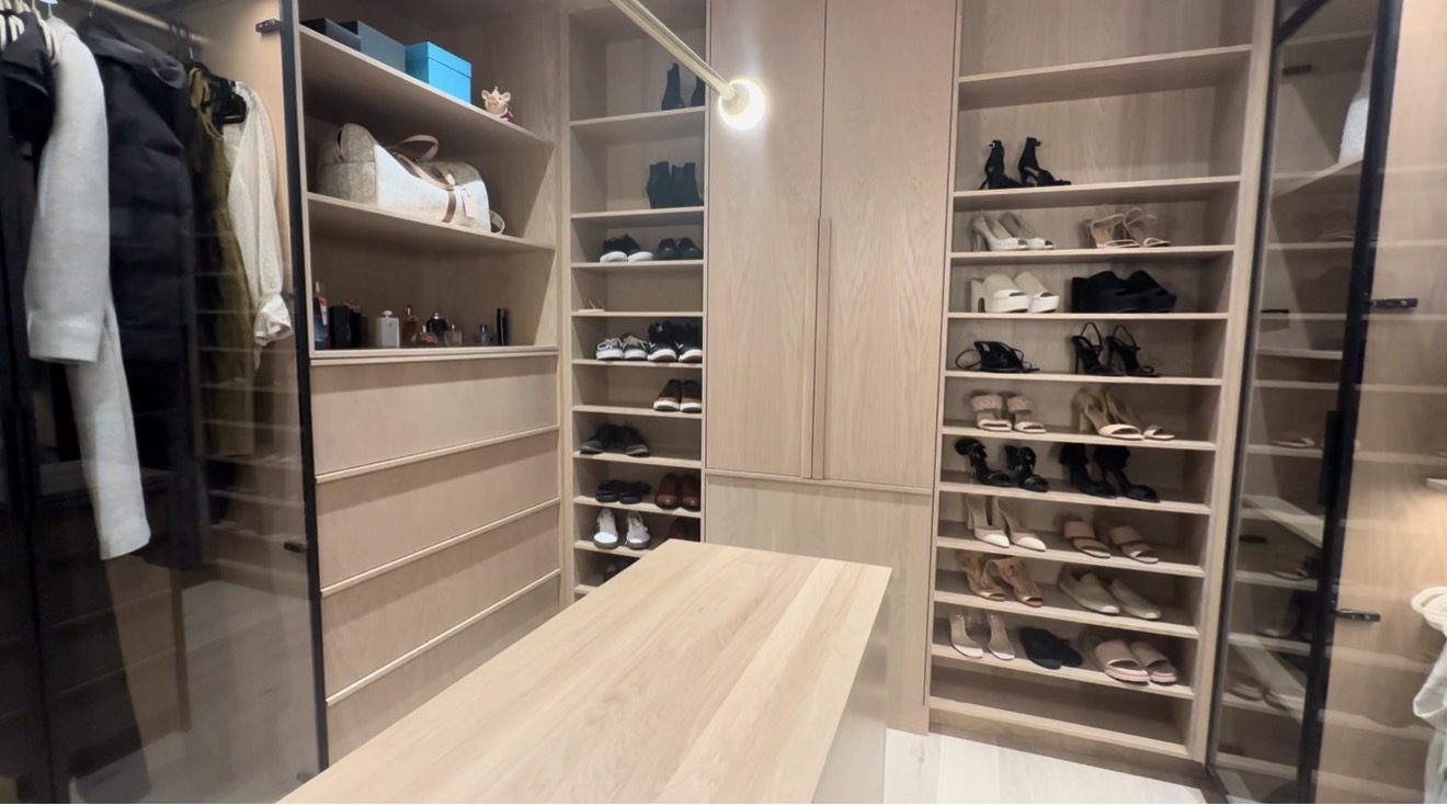 Design Your Custom Closet by Frequency